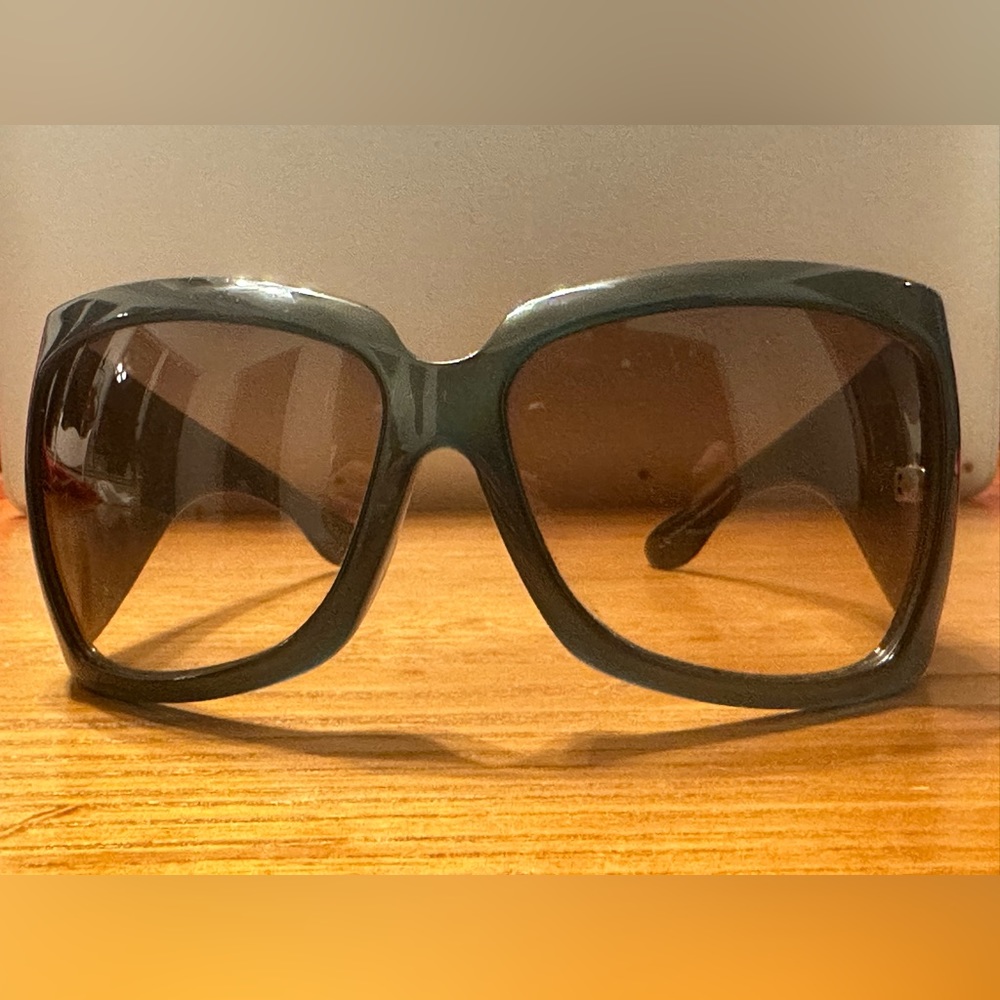 Gucci Sunglasses - Dark Green & Funky